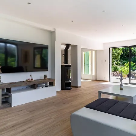 Summertime Villa