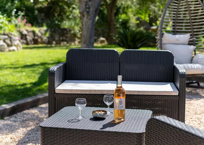 Summertime Villa Nice